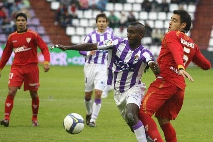 Soi kèo nhà cái Granada vs Real Valladolid, 16/02/2020 - VĐQG Tây Ban Nha