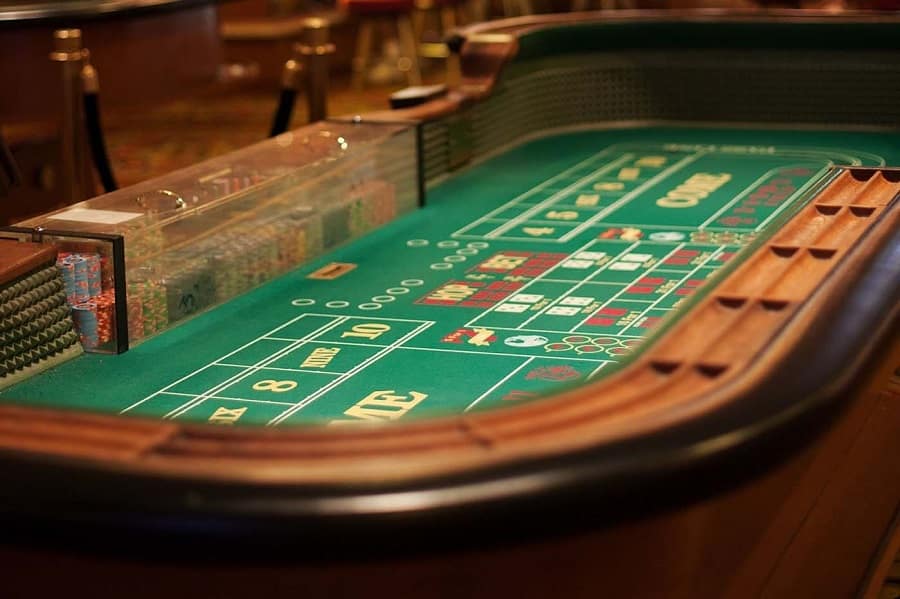 Kiếm tiền từ bài Baccarat sẽ dễ hơn nếu bạn áp dụng tốt 2 cách cá cược sau