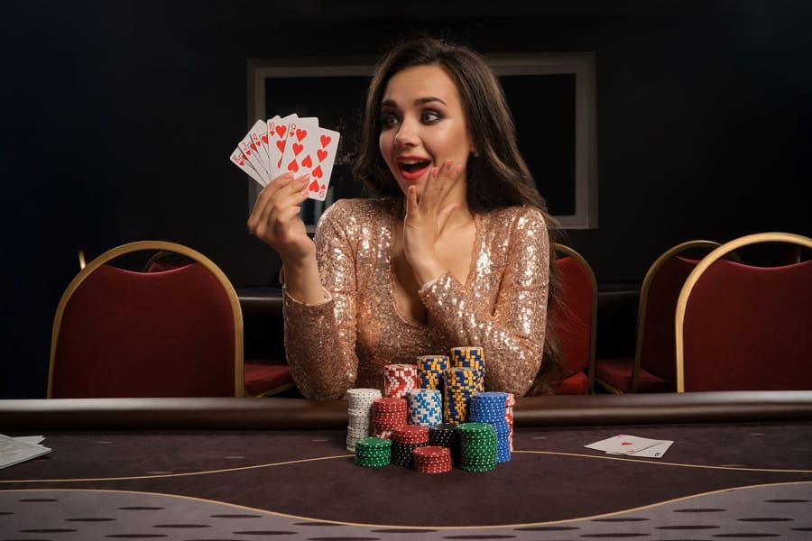 Hướng dẫn chi tiết cách chơi Blackjack và chiến thuật giúp bạn thắng lớn