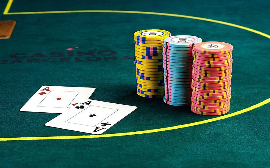 Kinh nghiệm chơi Poker không thể thiếu để thắng được mọi đối thủ trên bàn cược