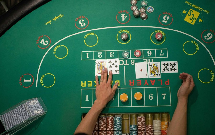 Một số cách đặt cược cực hay giúp bạn chơi Baccarat dễ kiếm lời