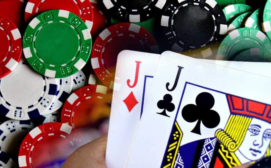 Nên chơi Poker bằng những kỹ thuật nào để có được chiến thắng dễ nhất?